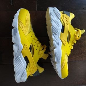 Men's Nike Haurache size 12